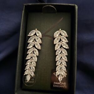 Sparkling Dangling Rhinestone Earrings